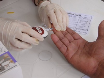 Teste de Glicemia Capilar, uma das ações do Programa.