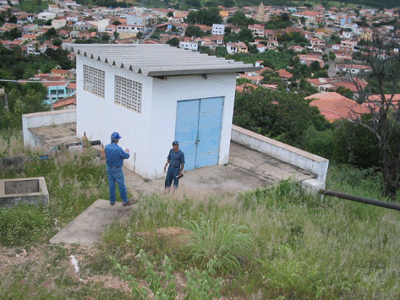 Elevatória de Água Tratada, localizada no Alto da Capelinha. 